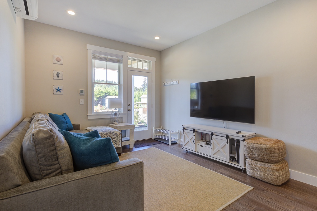 Enjoy the Smart TV and PlayStation5 in the media room