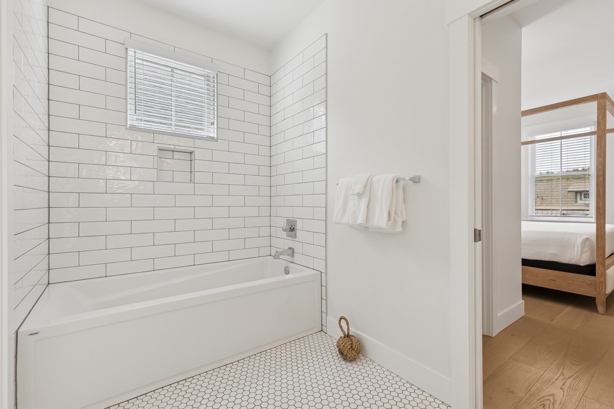 En suite soaking tub