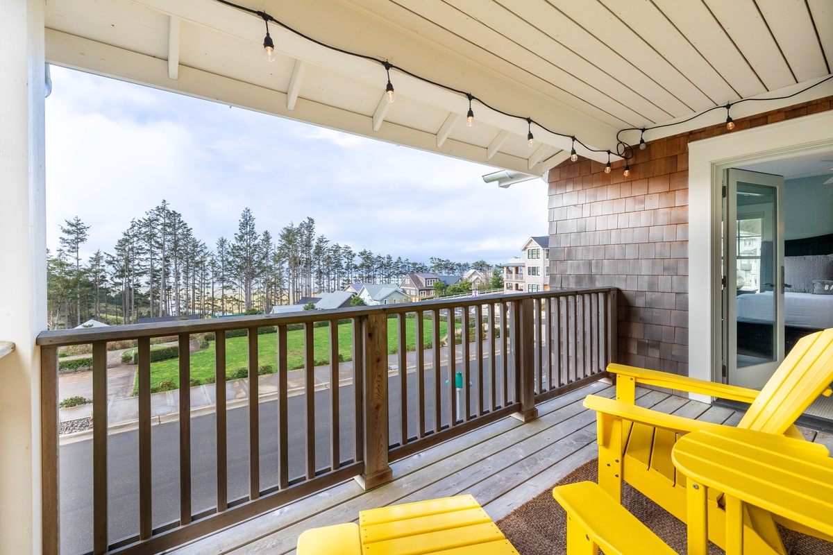 Primary connects to private covered deck
