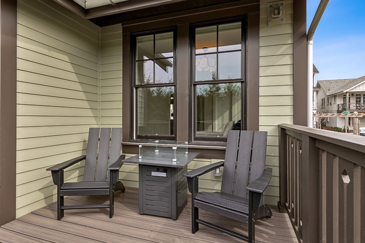 Fire table on upper balcony