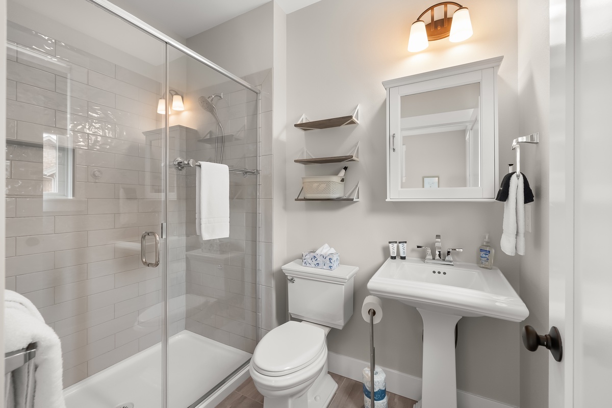 Primary ensuite bath with walk-in shower