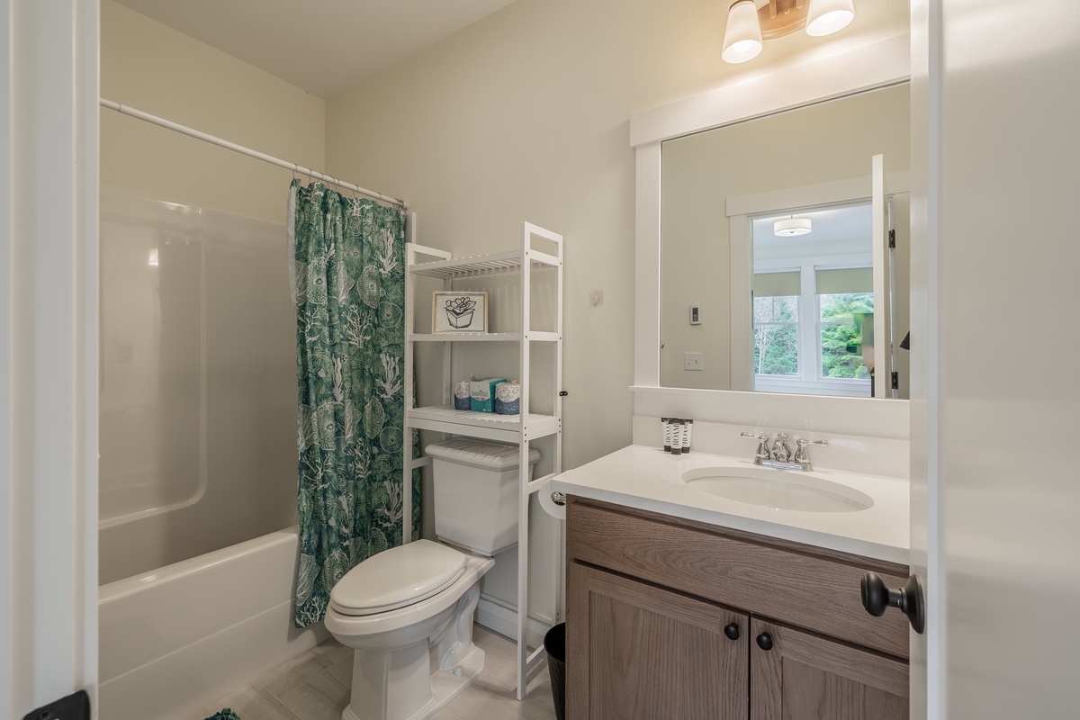Private ensuite for a restful and refreshing stay