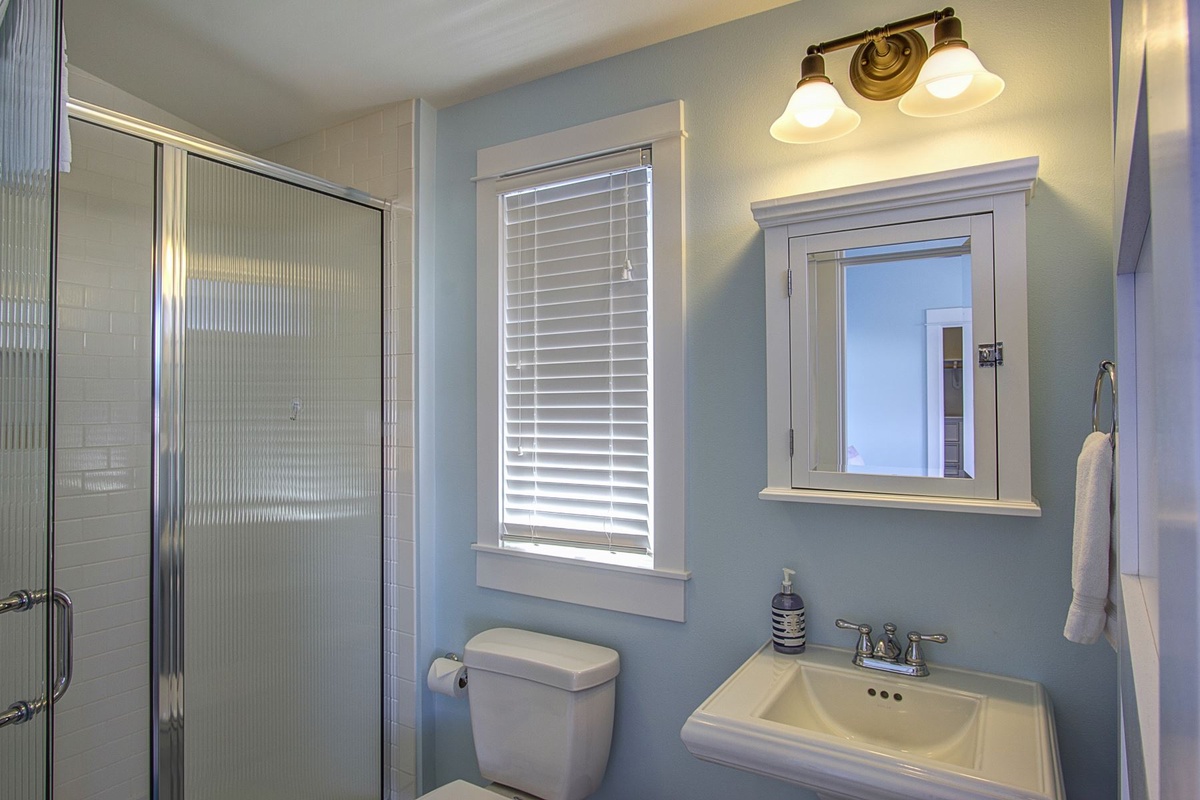 Top floor bathroom with heated floors