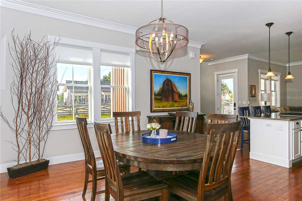 The dining room has a substantial farm table seats 8 and is perfect for big breakfasts, family dinners and board games
