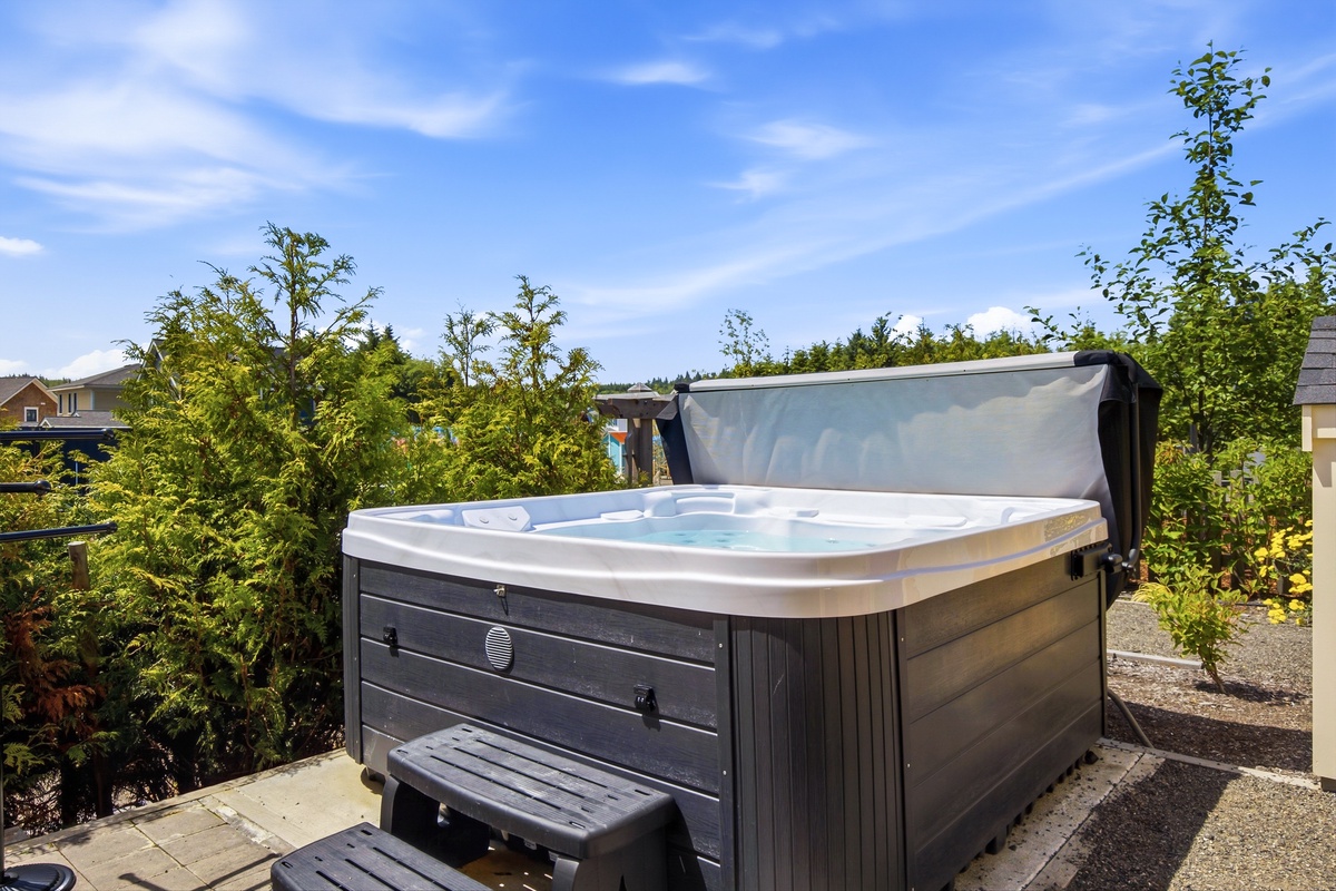 Hot tub