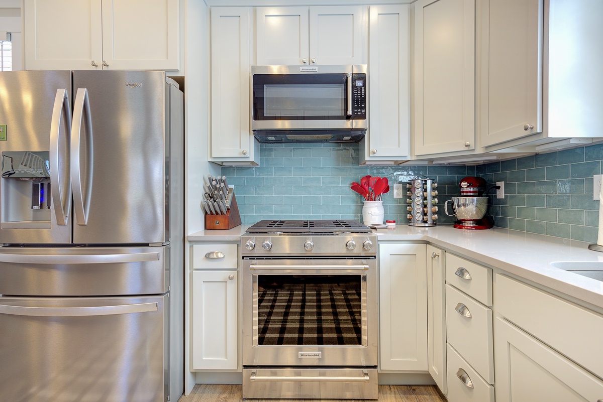 Beautiful stainless appliances and gas range
