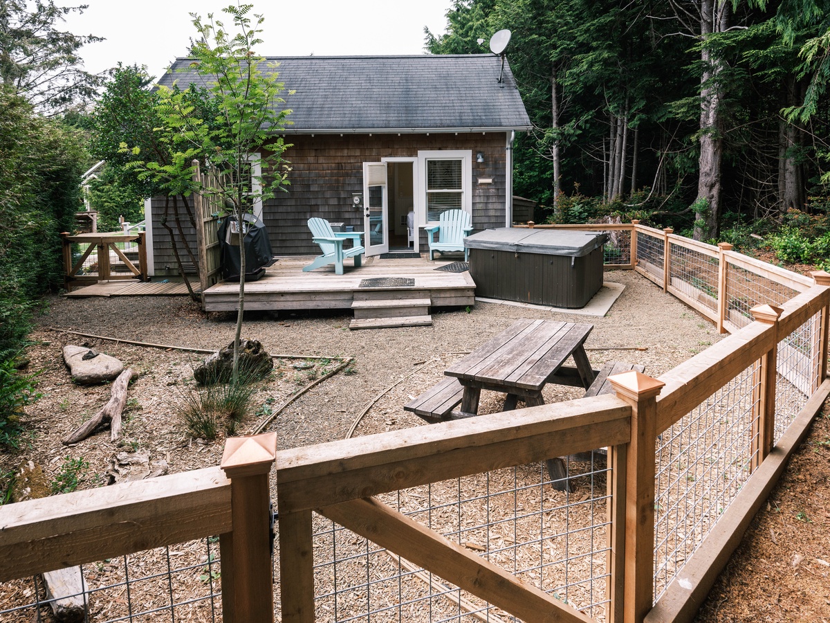 Hot tub and backyard