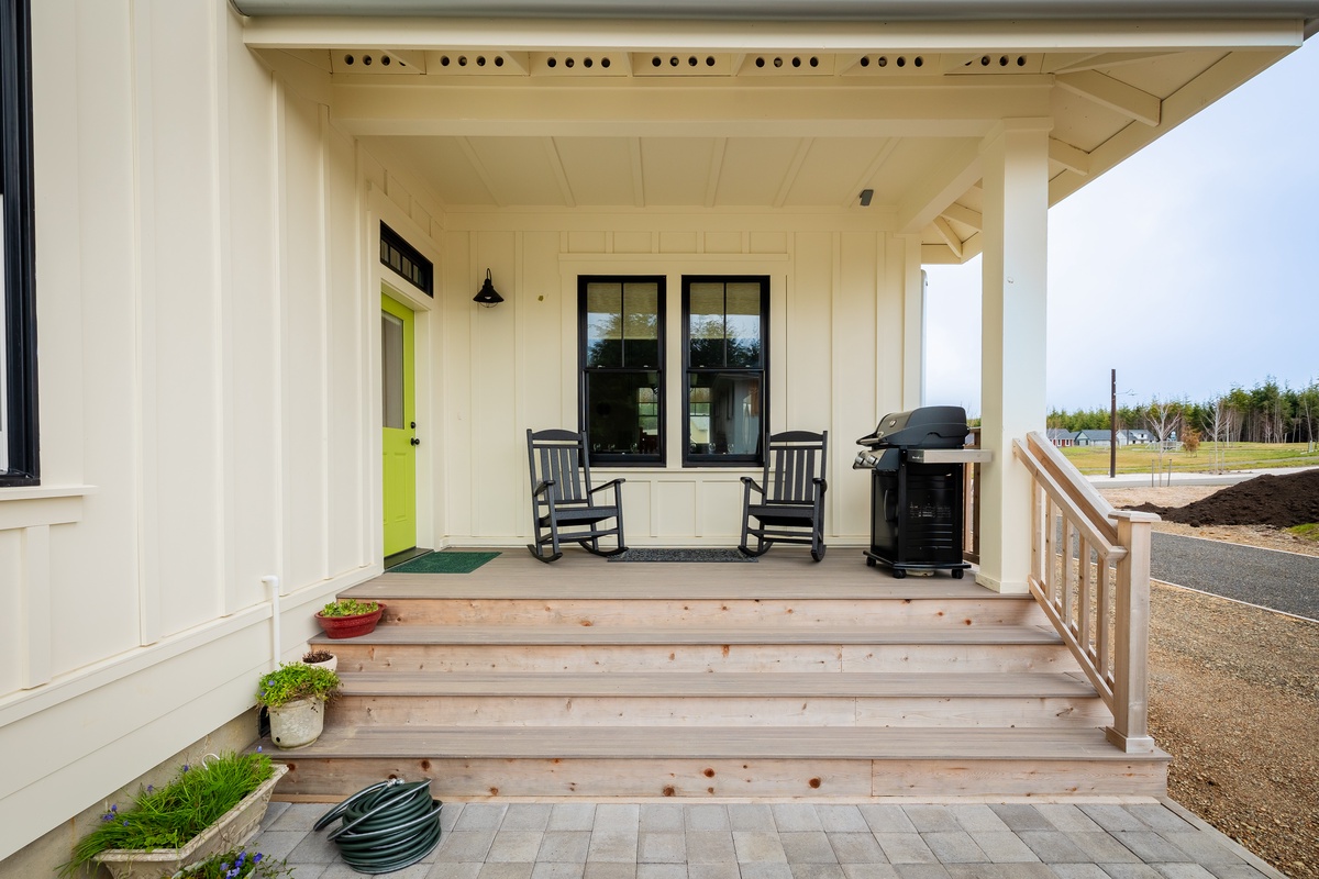 Back porch with gas BBQ