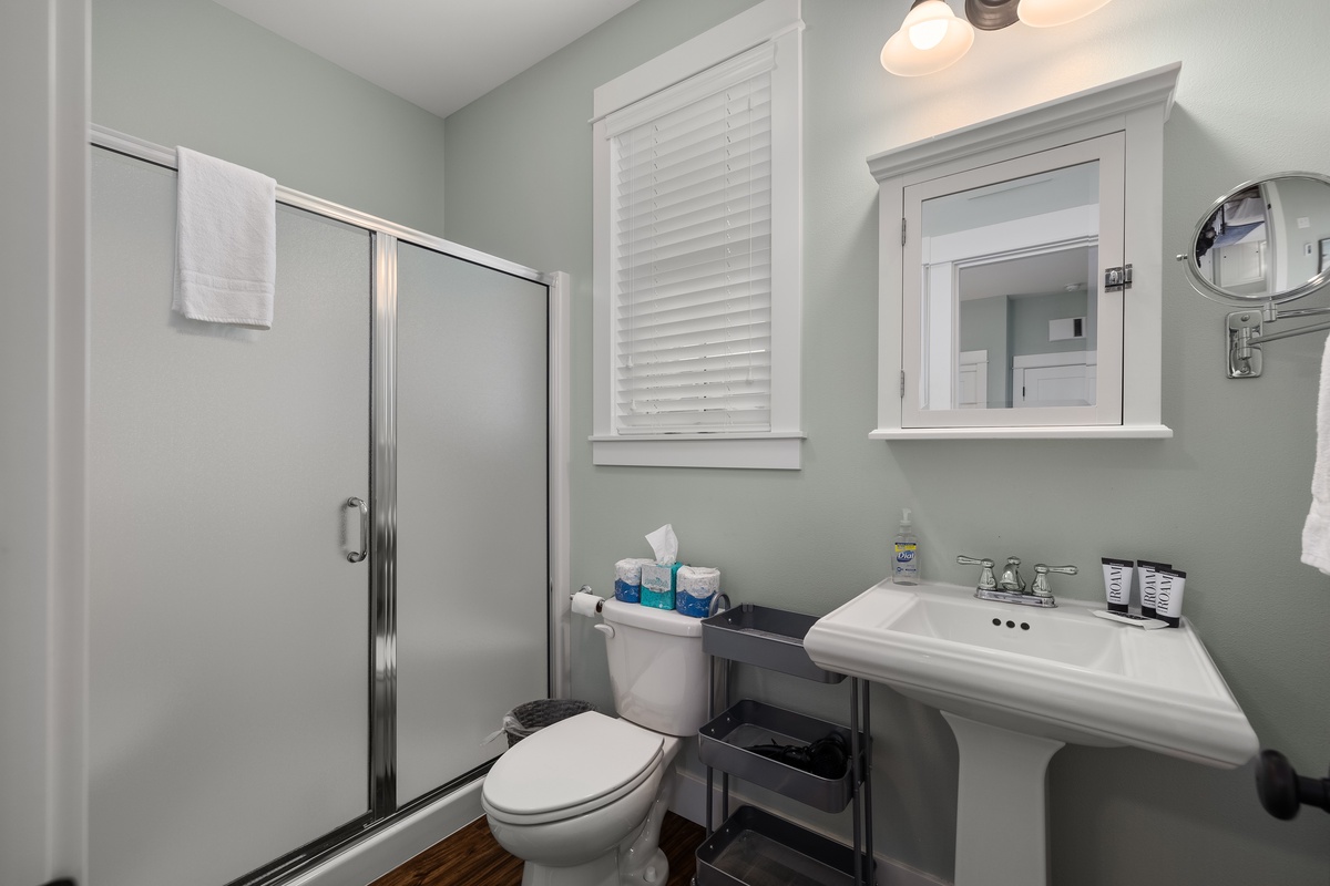 Full bathroom