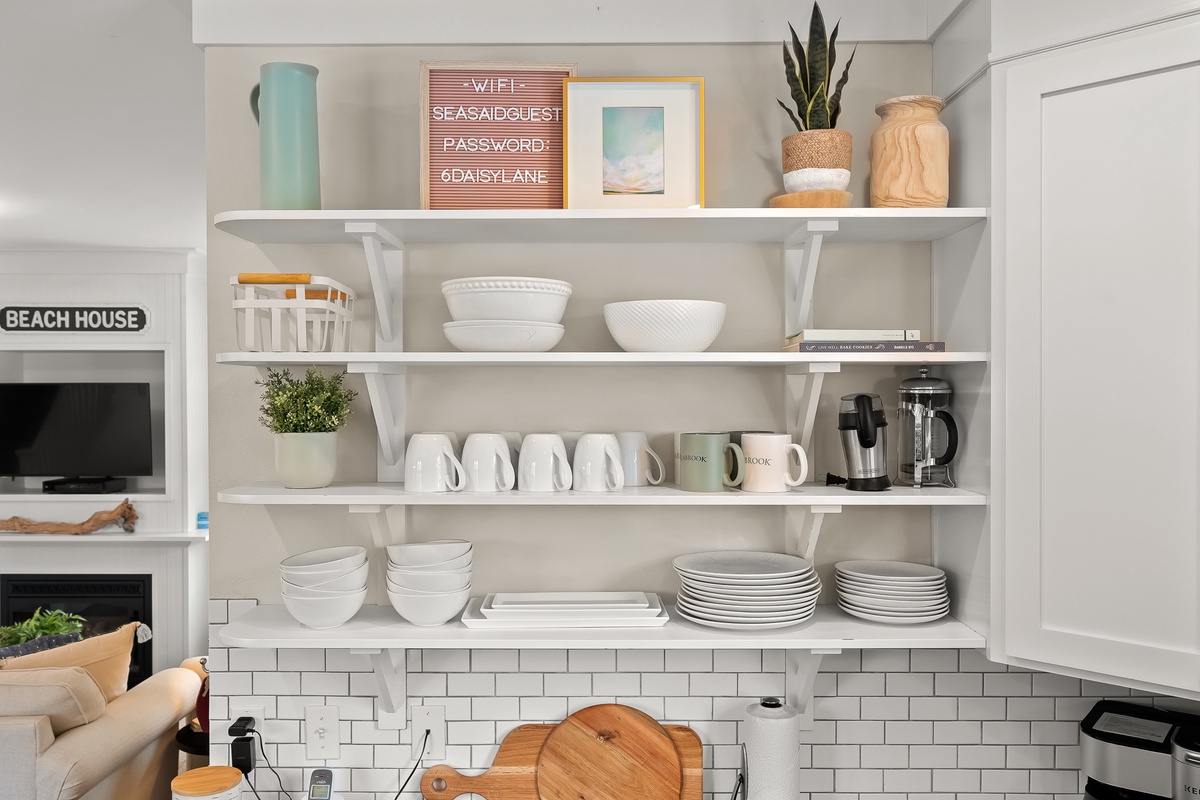 Pretty and functional open shelving