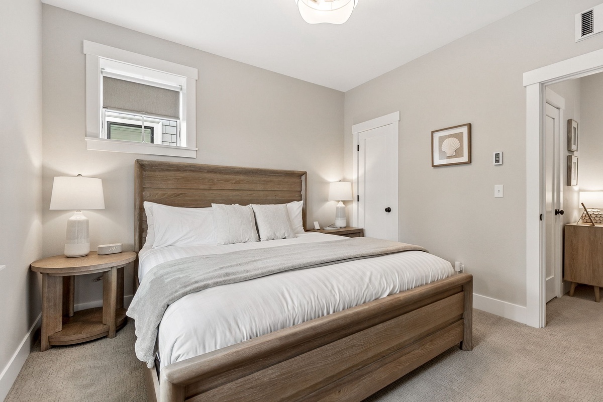 Downstairs king guest bedroom