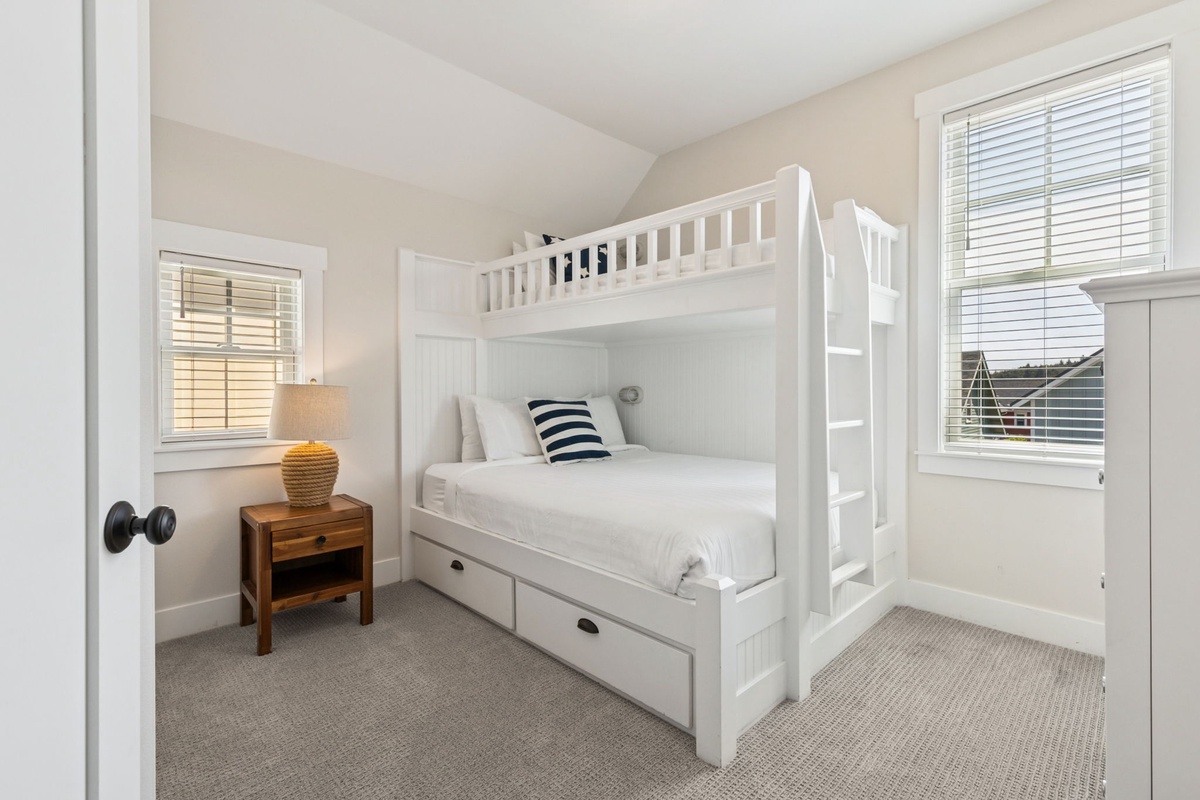 Bunk Bedroom