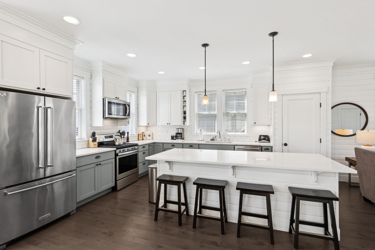 Spacious kitchen with extra seating
