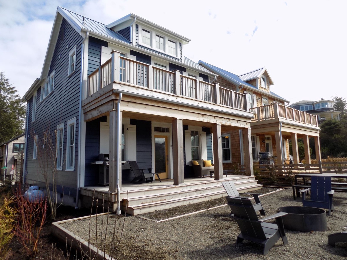 Front porch and second floor balcony overlooking the patio