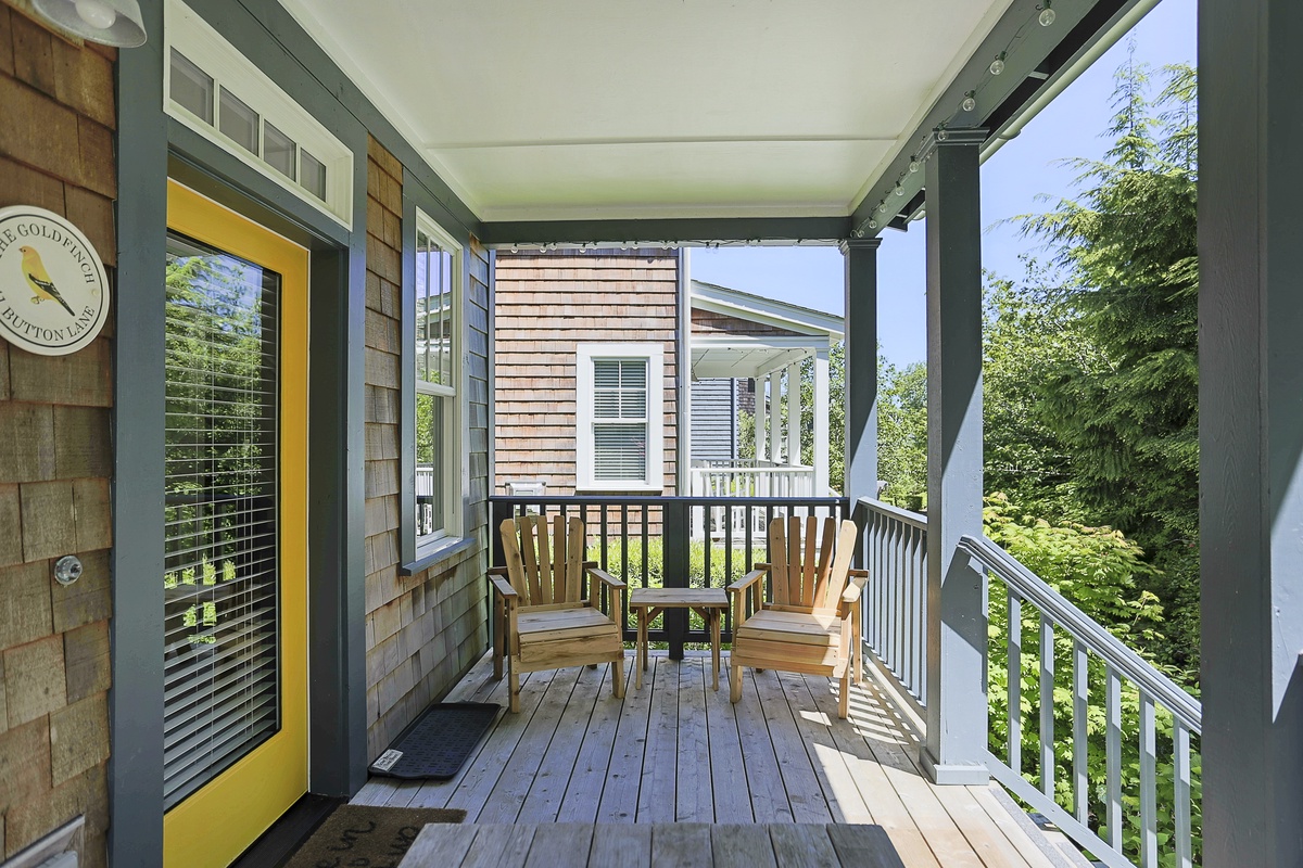 outdoor covered seating