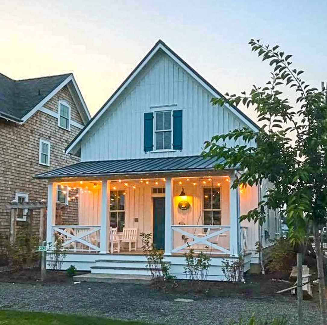 Porch lighting to enjoy your evenings outdoors