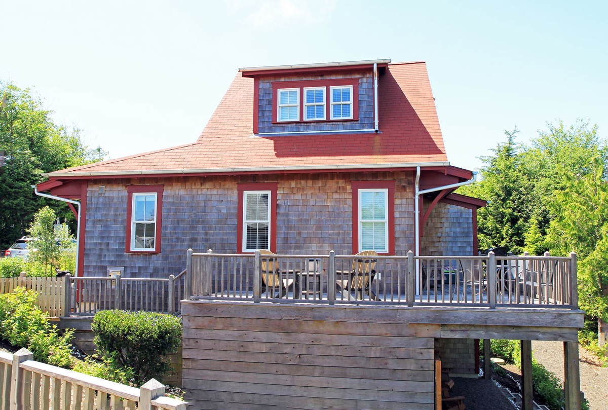 Spacious deck with outdoor furniture