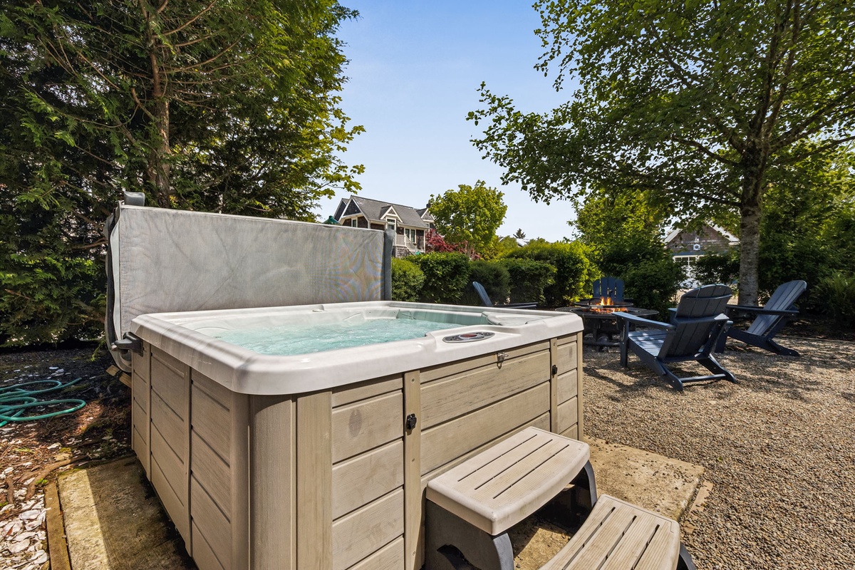 Hot tub
