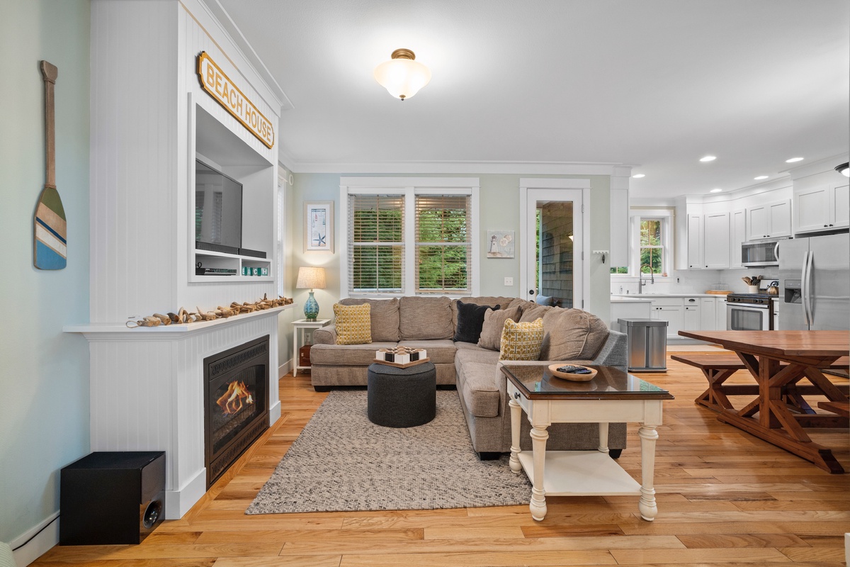 Living room with fireplace