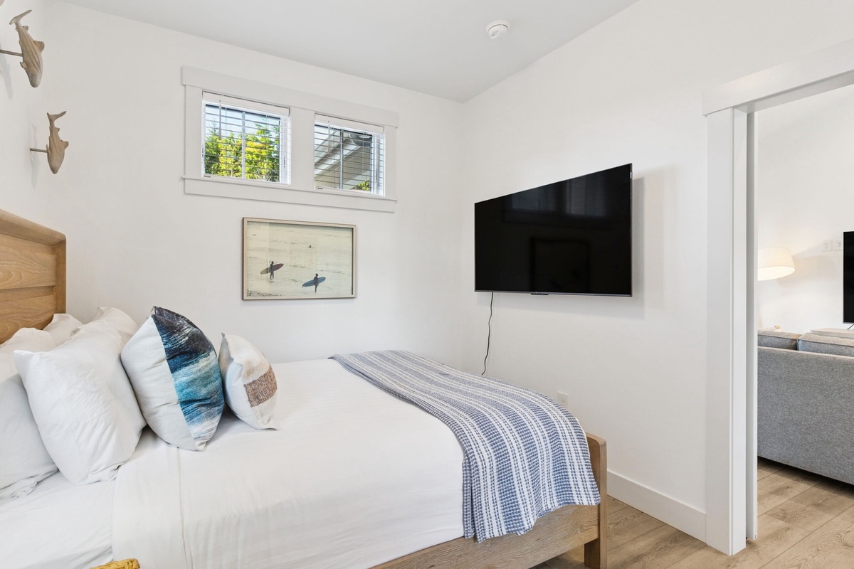 Pool house queen bedroom