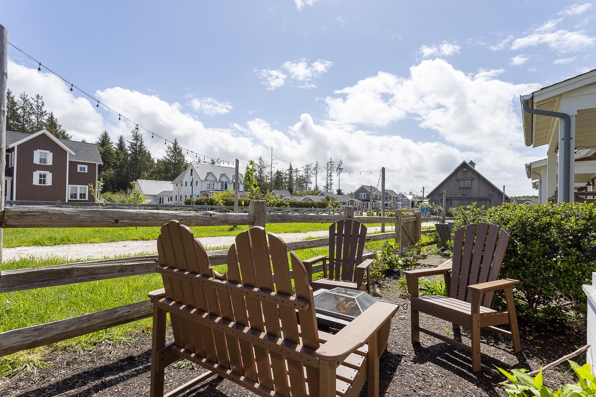 Back Home outdoor seating