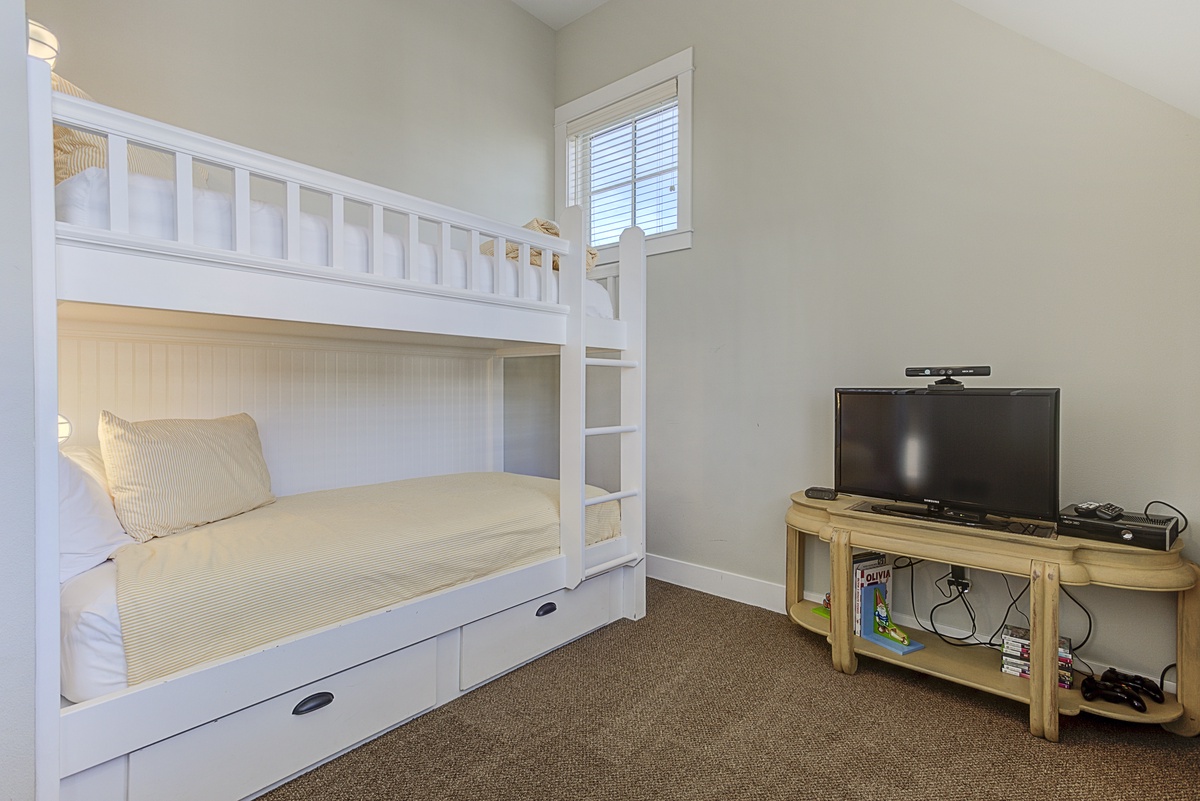 Second floor bunk bedroom