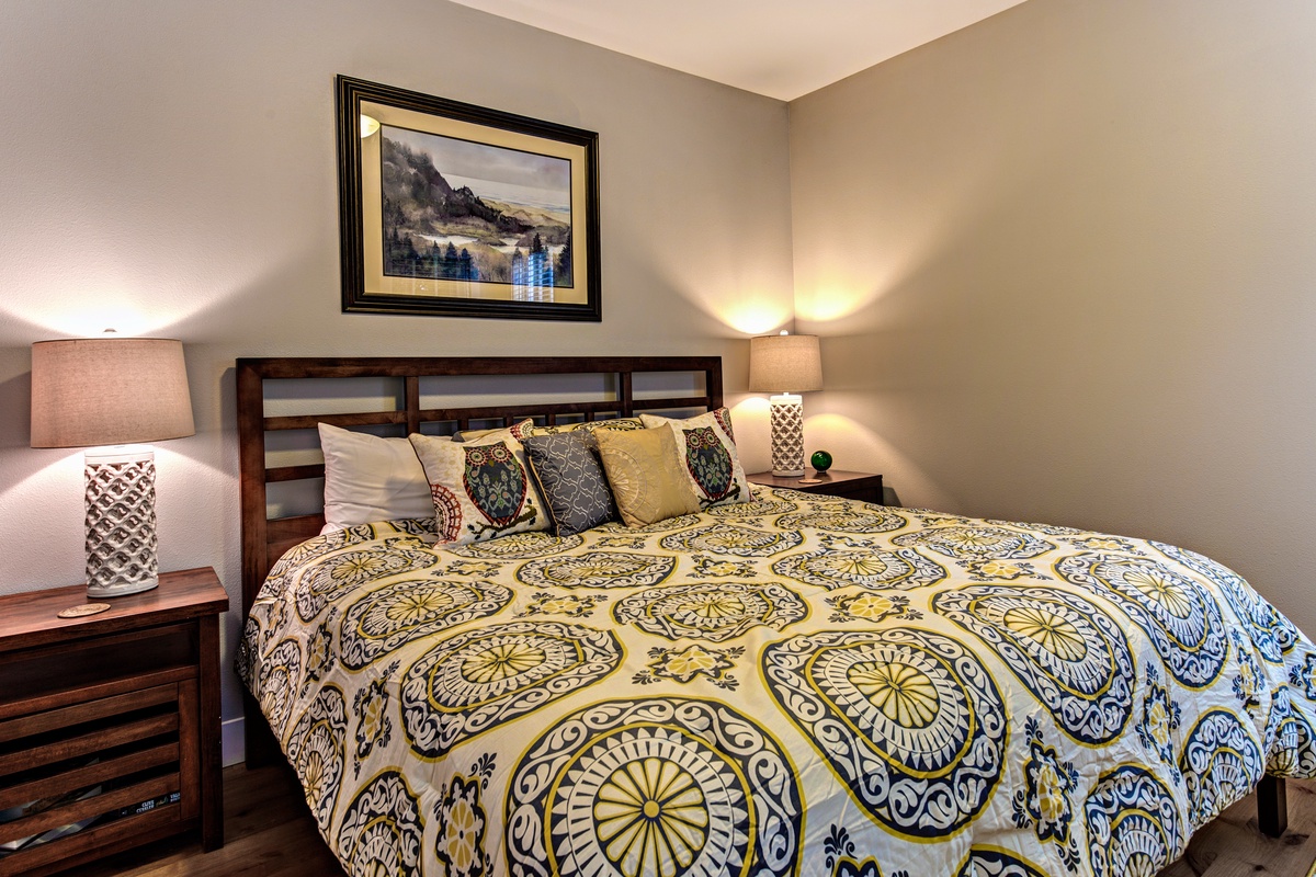 Sleep like royalty in the spacious king bedroom