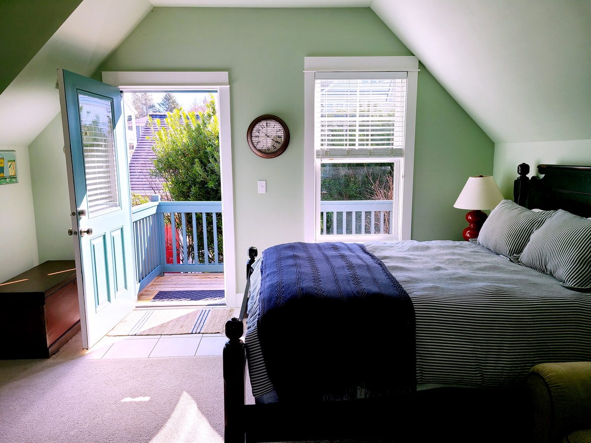 Carriage House features family friendly accommodations with full bath, storage bunk bed and desk for the little ones