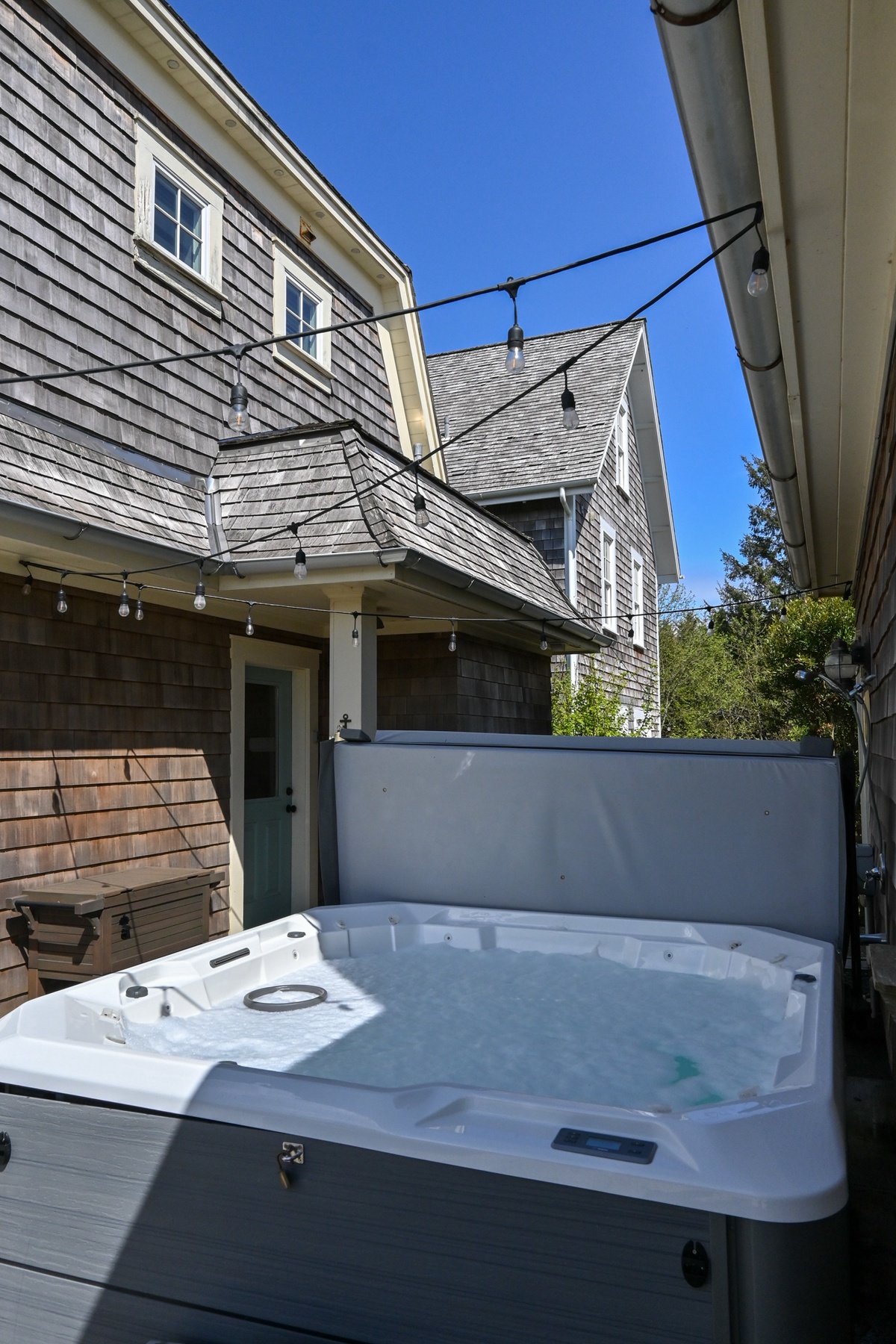 Private hot tub