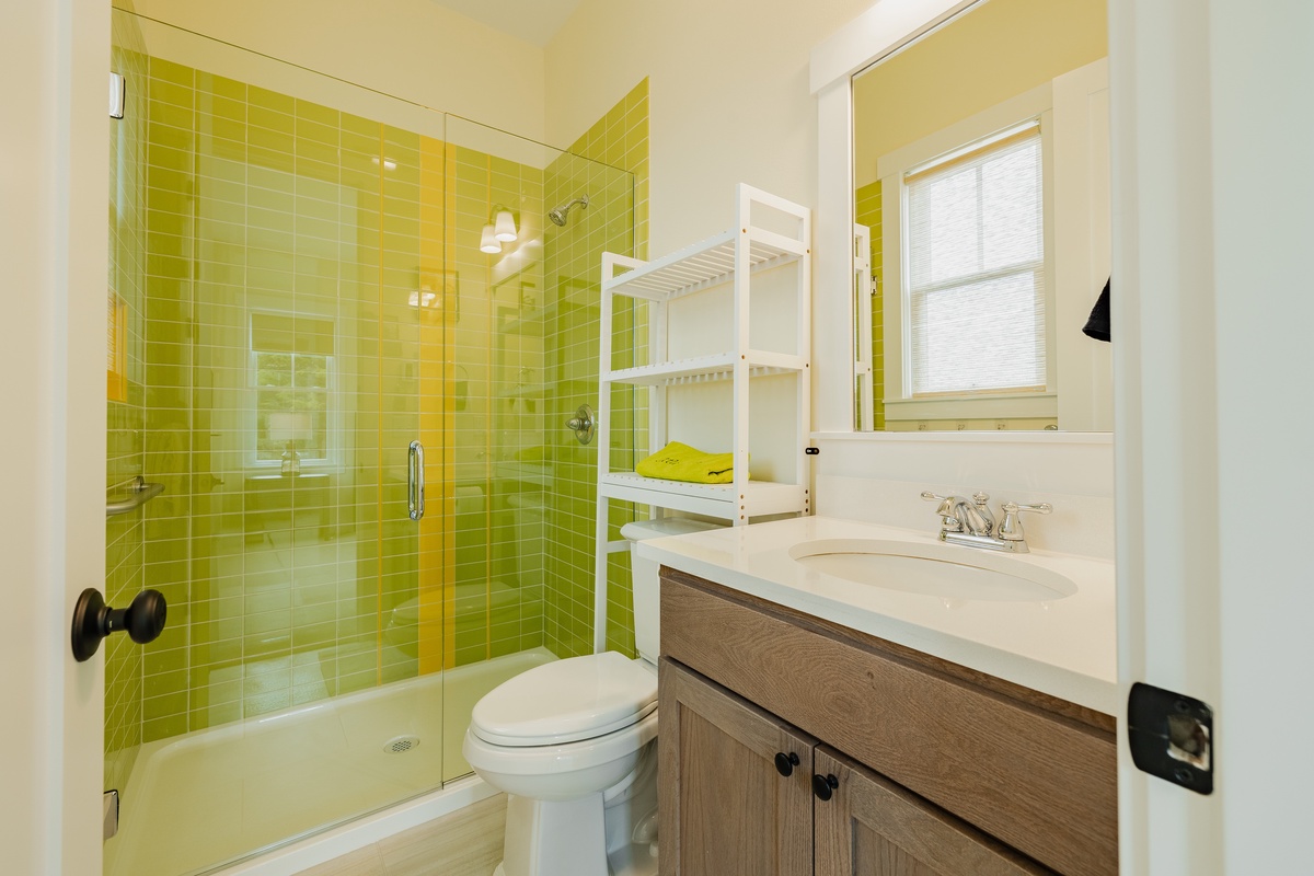 Refresh in the ensuite bathroom