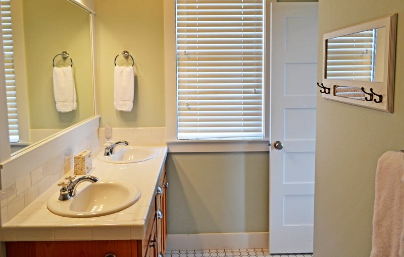 Primary ensuite bathroom is your own private retreat