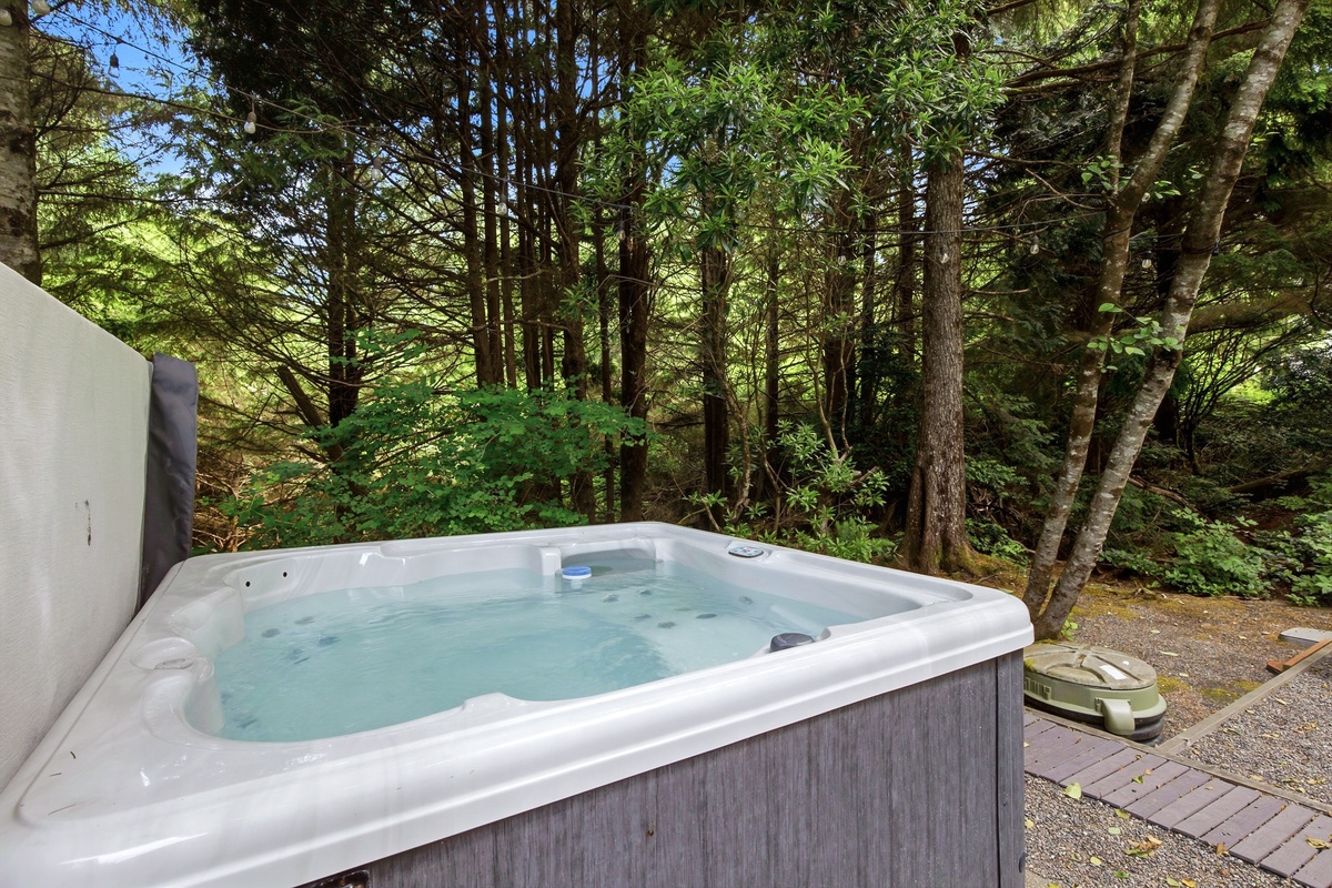 Private hot tub