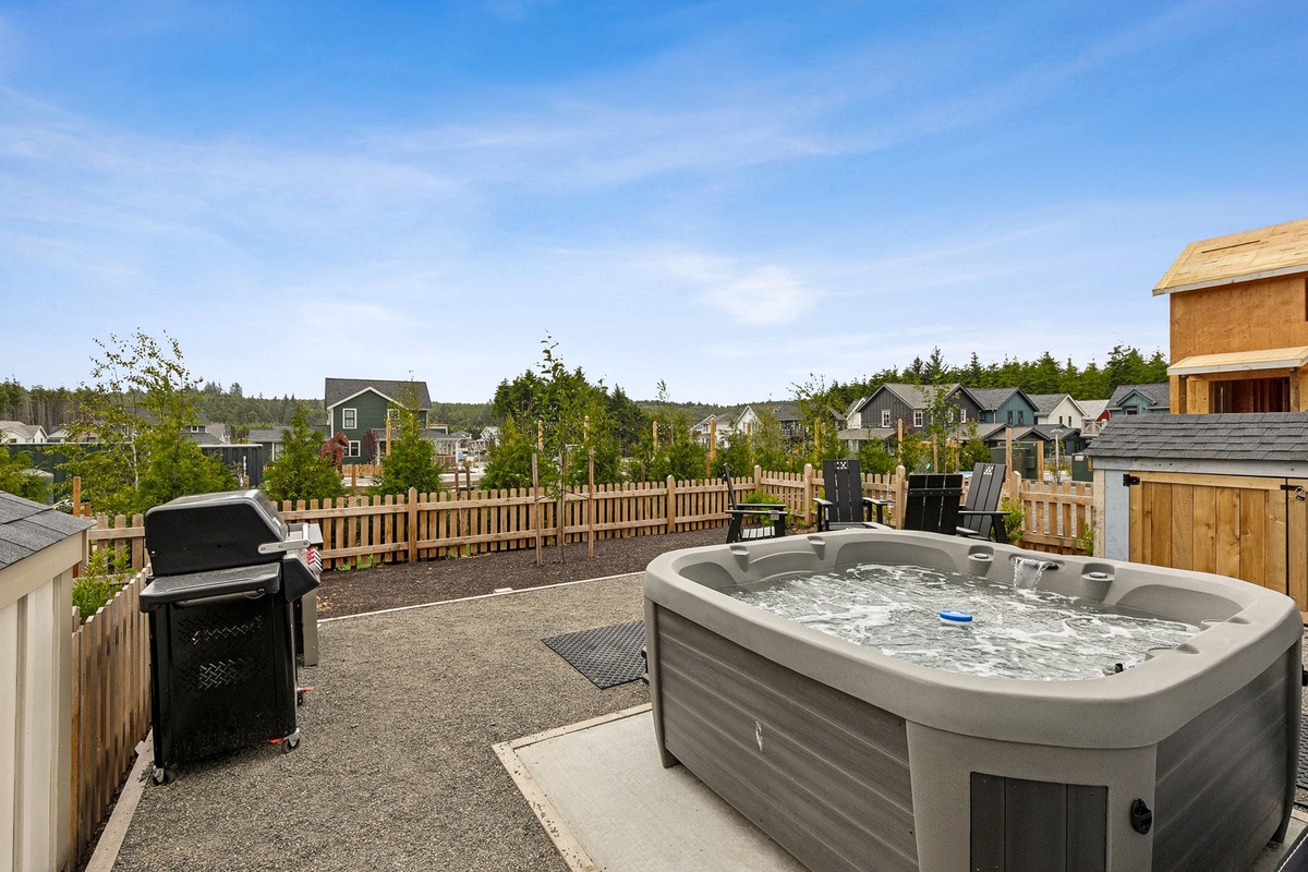 Private hot tub