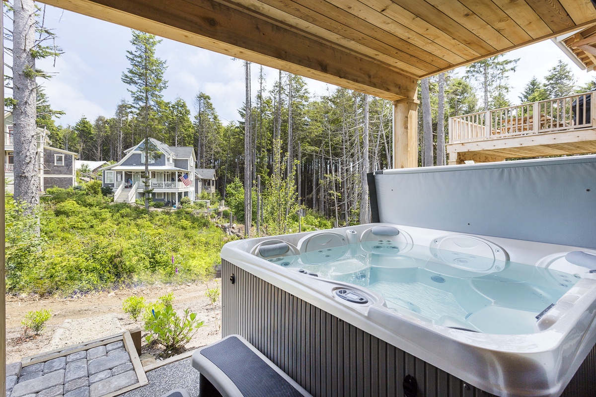 Lower level private hot tub