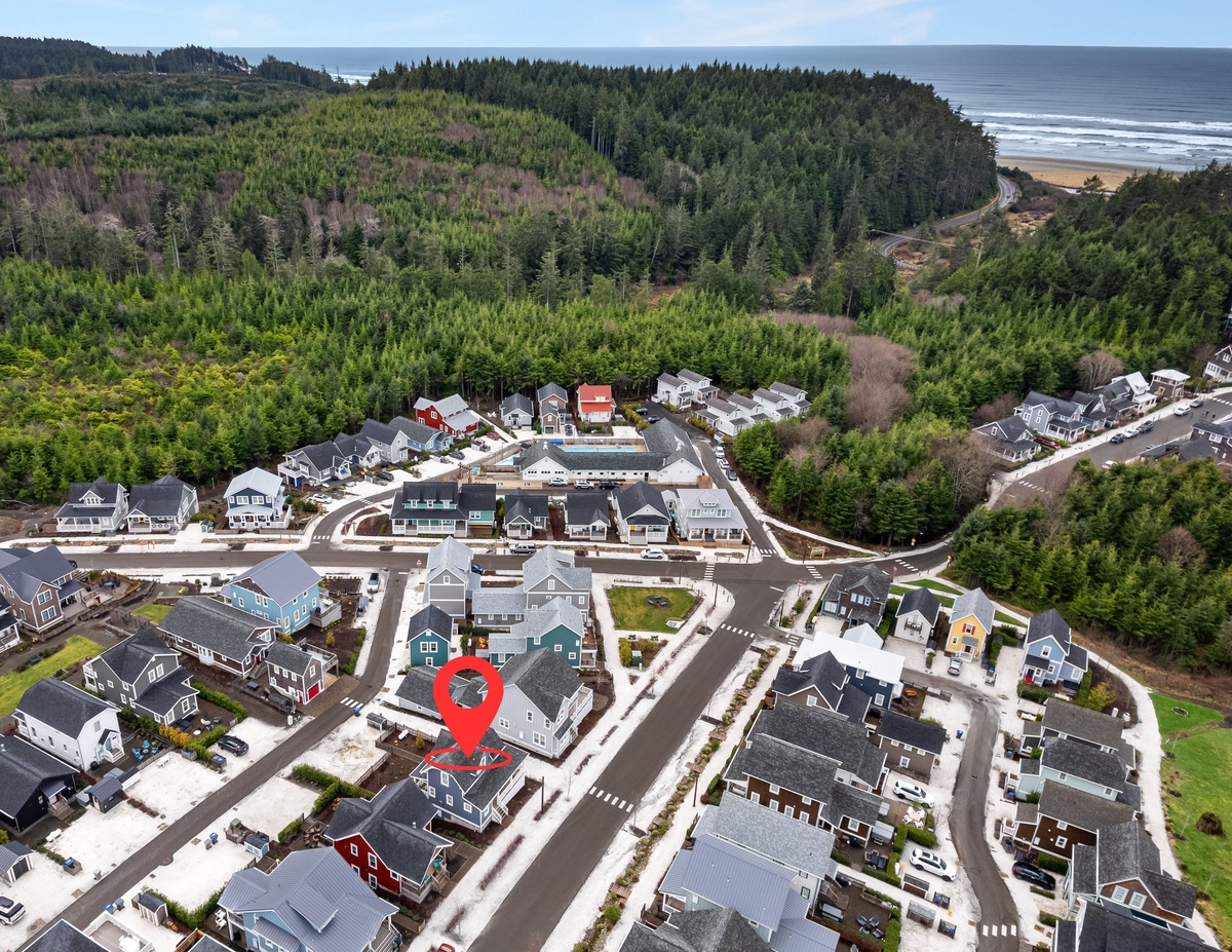 Close proximity to Sunrise Pool