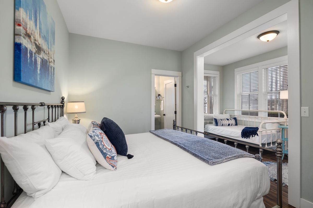 Queen bedroom