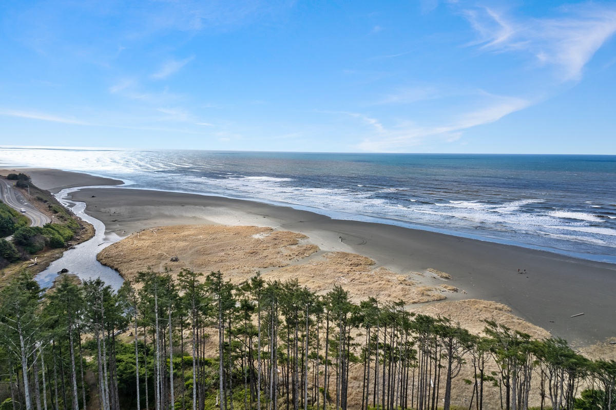 Close proximity to the beach