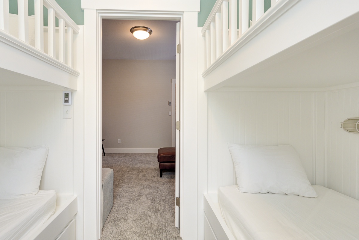 Built-in bunks in guest bunk bedroom