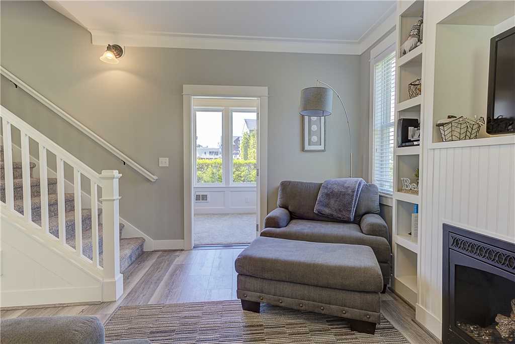 Living room into sun room