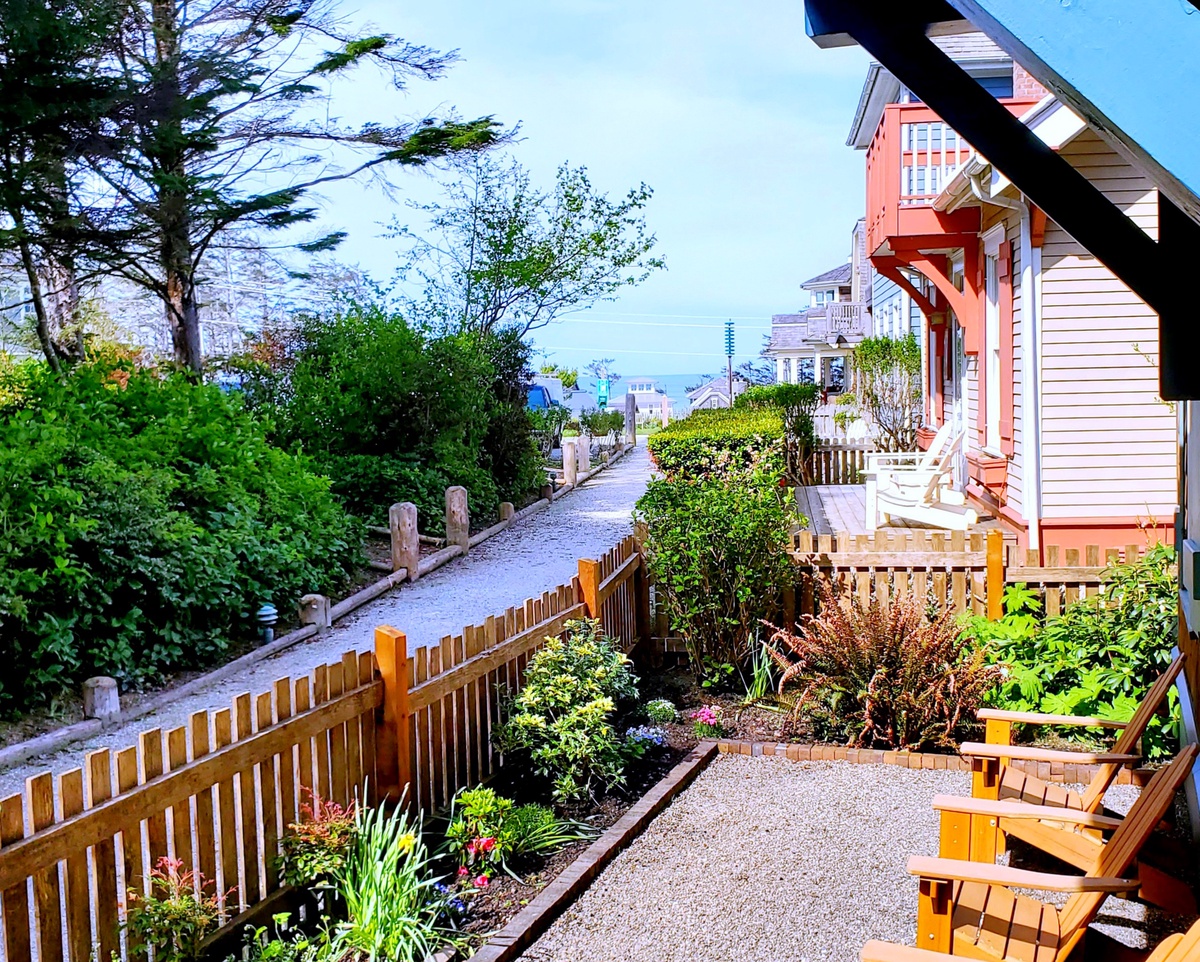 Take a walk to the beach on the Woodland Promenade