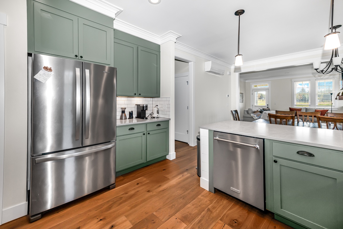 fully stocked kitchen