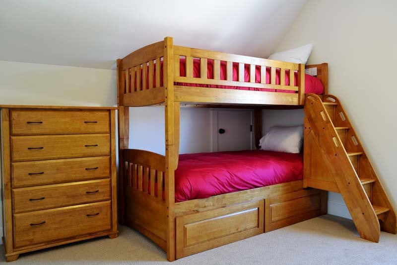 Bunk bedroom