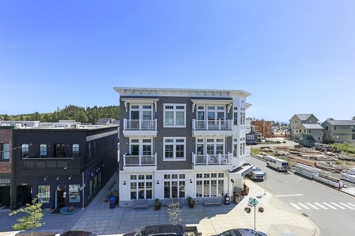 Deck provides premium views of Town Center