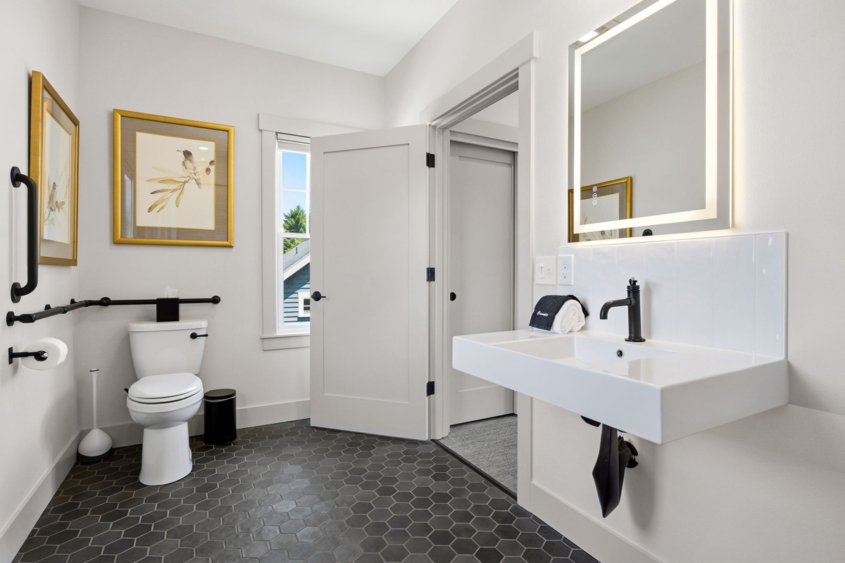 Full bathroom