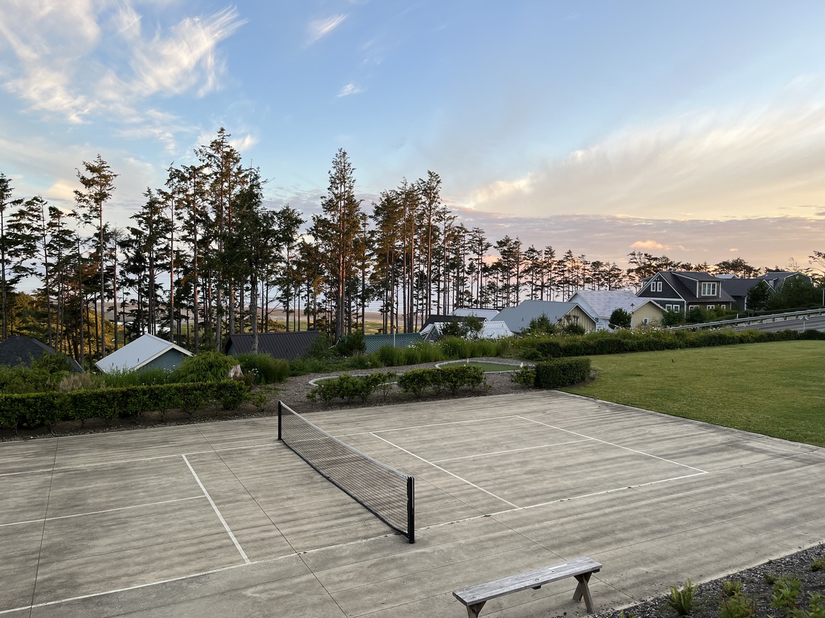 Pickle-ball courts overlooking the ocean