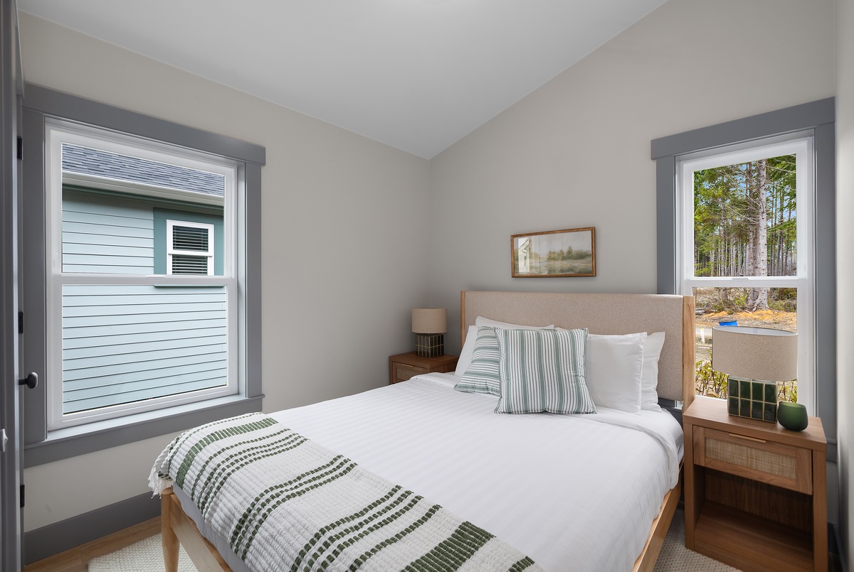Primary Queen bedroom