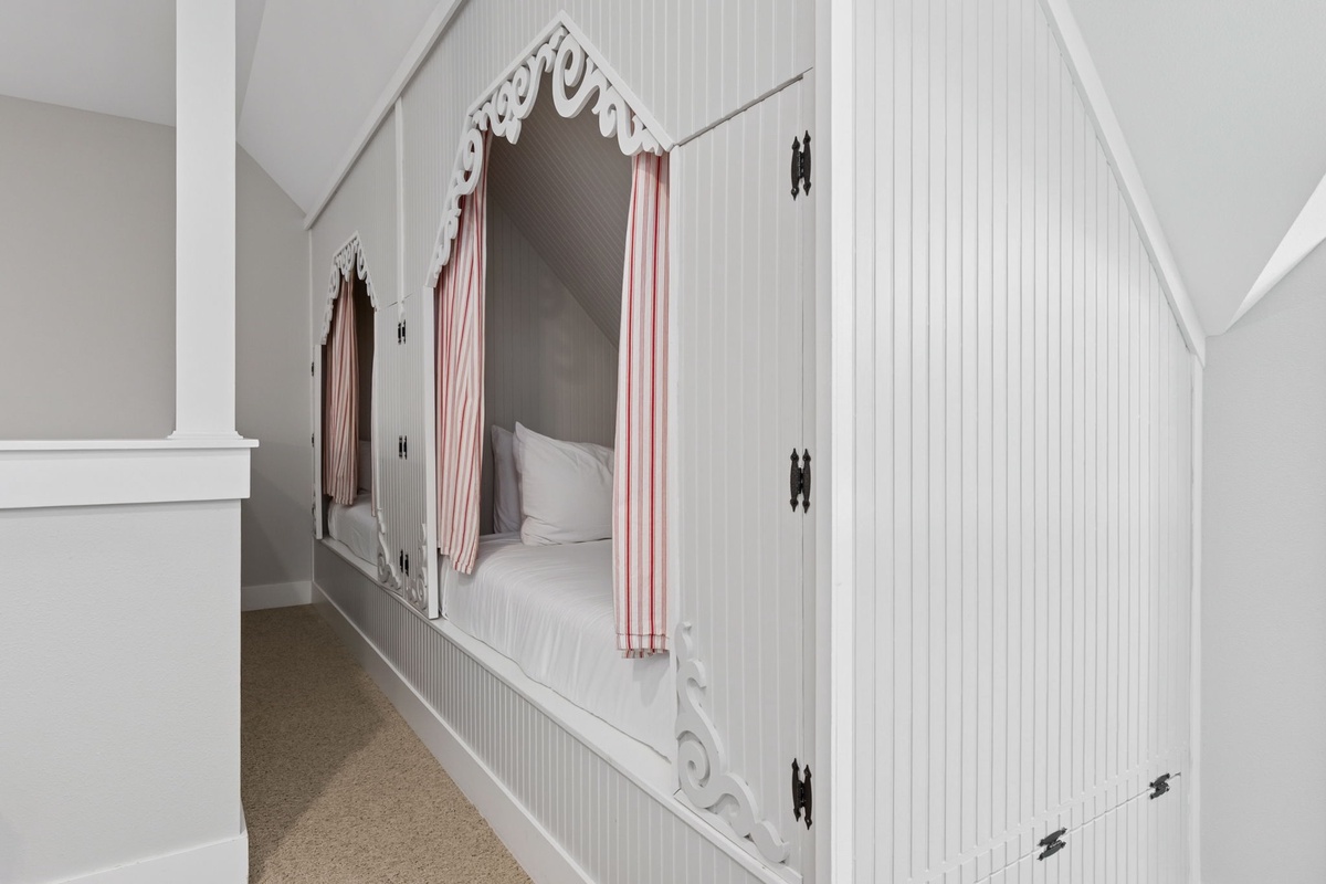 Additional built-in beds