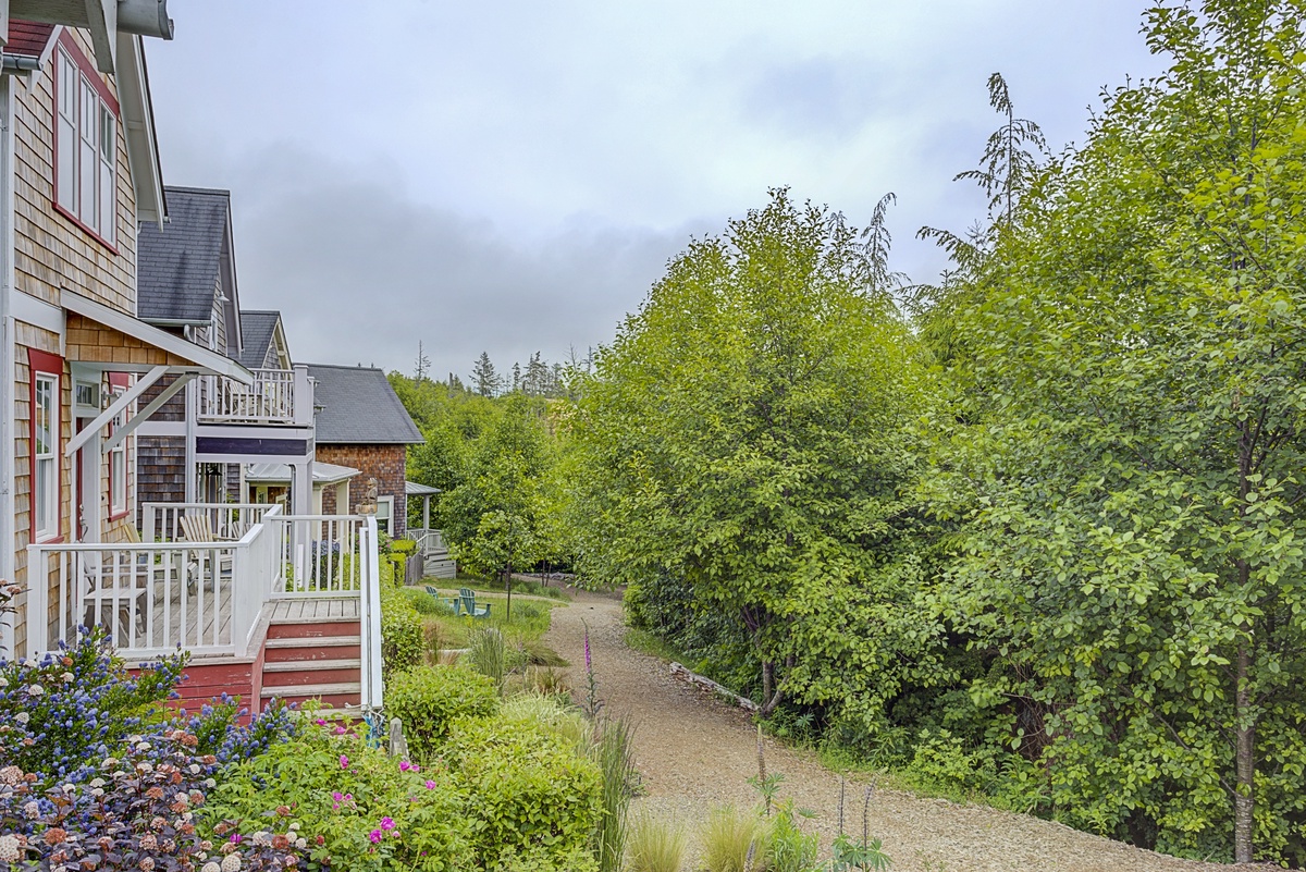 Pathway behind Kays Cottage