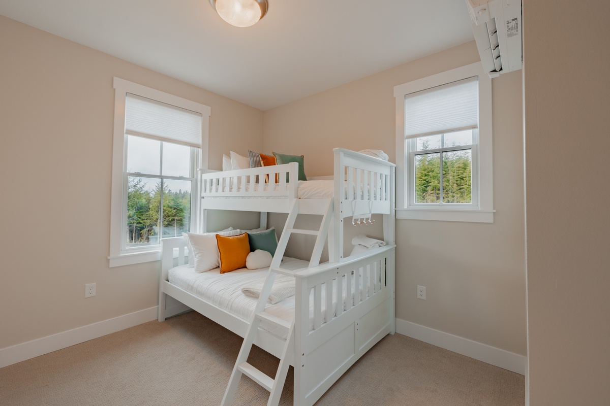 Twin-over-full bunk bedroom