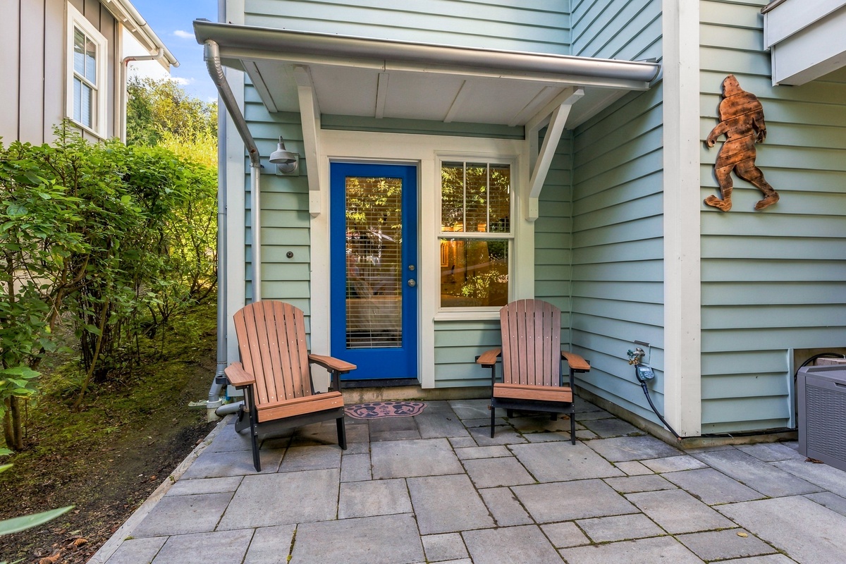 Outdoor seating